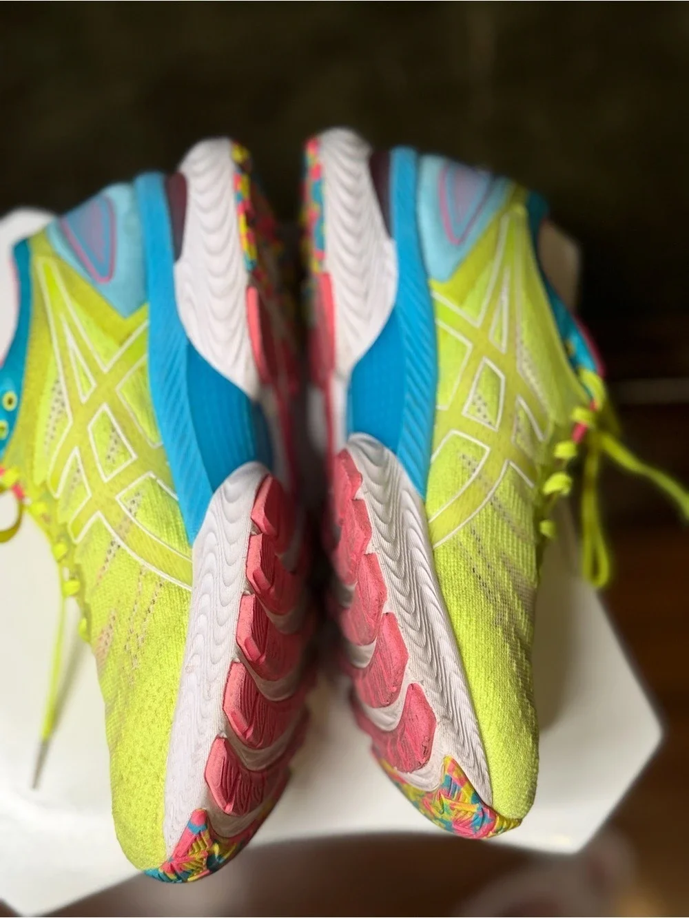 ASICS GEL Nimbus 22 Women's 7.5 Neon Yellow Pink Blue